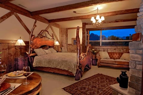 Adobe Grand Villas Hotel in Sedona