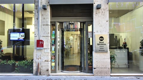 Property building, On site