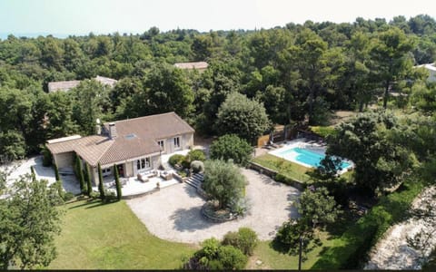 le jas de Saint Hilaire Villa in Lacoste