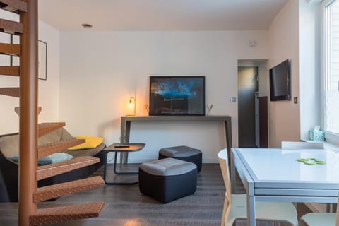 TV and multimedia, Living room