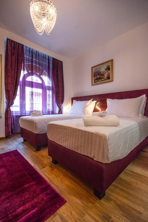 Center Luxury Rooms 2 Bed and Breakfast in Split