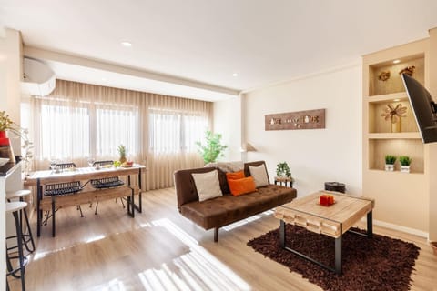 Communal lounge/ TV room, Living room
