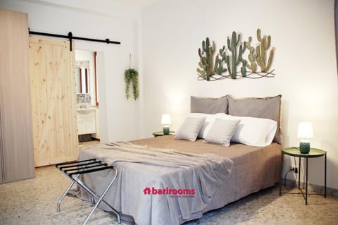 Bed, Bathroom, Bedroom