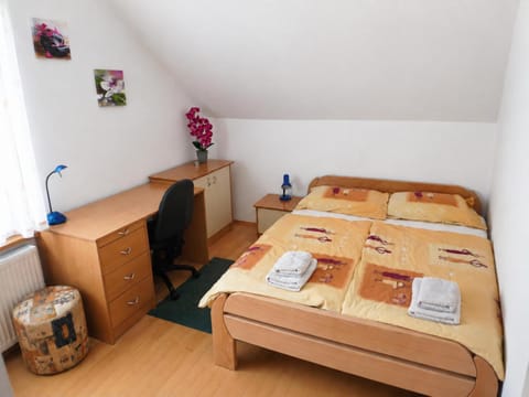 Bed, Bedroom