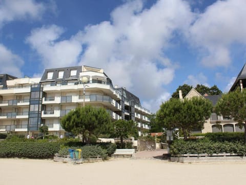 Appartement calme avec terrasse à 2 pas de la plage Benoît, 2 pièces, 4 couchages, La Baule - FR-1-245-103 Apartment in Le Pouliguen