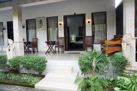 Property building, Balcony/Terrace