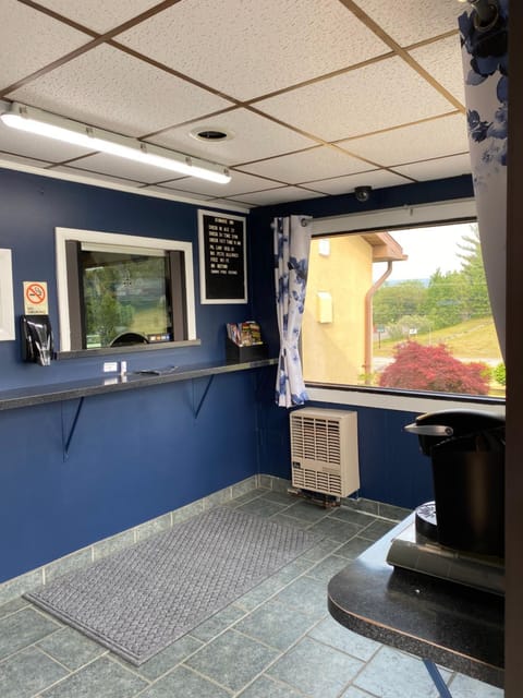 Dunmore Inn Motel in Scranton