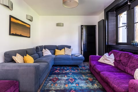 Locksbrook Lodge - Hot Tub - Spacious Outdoor Space Apartment in Bath