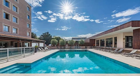 Solarium, Pool view, Swimming pool
