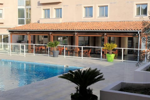 Balcony/Terrace, On site, Pool view, Swimming pool, Swimming pool