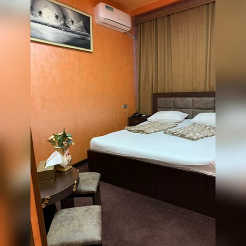Bed, Photo of the whole room, Bedroom, air conditioner