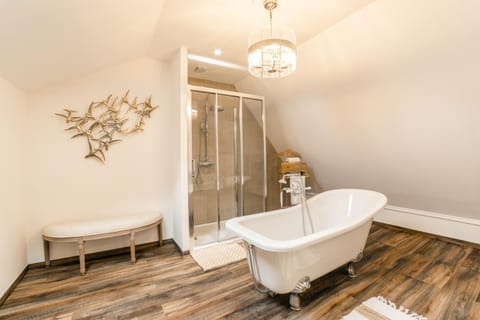 Toilet, Bathroom, Bath