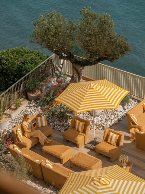 Patio, Day, Natural landscape, View (from property/room), Balcony/Terrace, Living room, Seating area, Sea view, sunbed