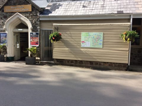 19 Chalet Bucklands , Bideford Holiday Park. Chalet in Bideford Bay Holiday Park