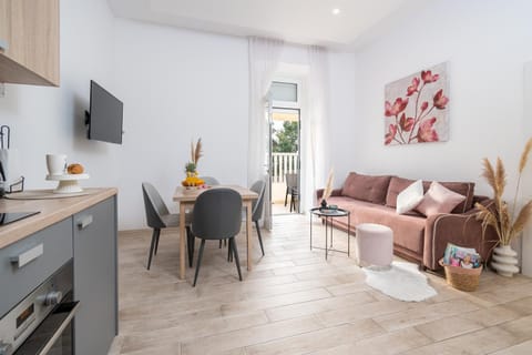 Apartments Palace Kolovare Apartment in Zadar