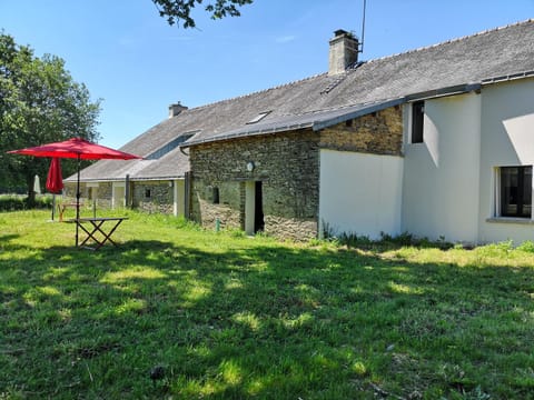 LA GALNAIS House in Ploërmel