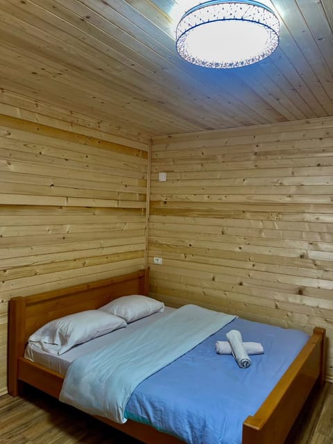 Lazer Çardaku Guest House Bed and Breakfast in Montenegro