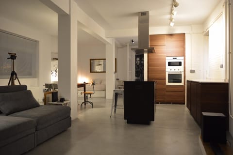 Kitchen or kitchenette, Living room