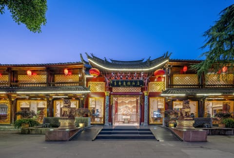 Property building, Facade/entrance, Off site