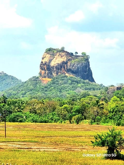 Nearby landmark, Natural landscape, Mountain view
