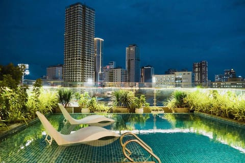 Property building, Swimming pool