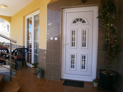 Beautiful holiday apartment Sanela for relaxed vacation Bed and Breakfast in Šibenik-Knin County, Croatia