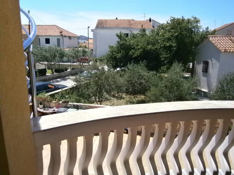 Beautiful holiday apartment Sanela for relaxed vacation Bed and Breakfast in Šibenik-Knin County, Croatia