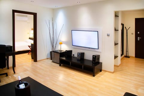 TV and multimedia, Seating area