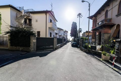 Grazioso appartamentino a due passi dalla pista ciclabile con Giardino e Garage Apartment in Sanremo