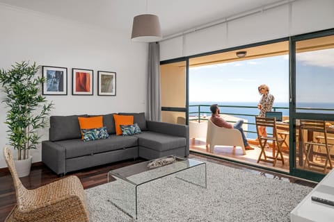 Living room, Sea view