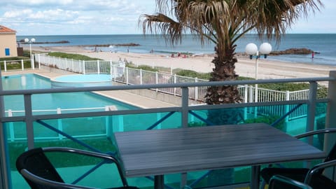 Patio, Pool view, Sea view