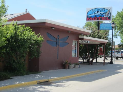 Facade/entrance, Facade/entrance