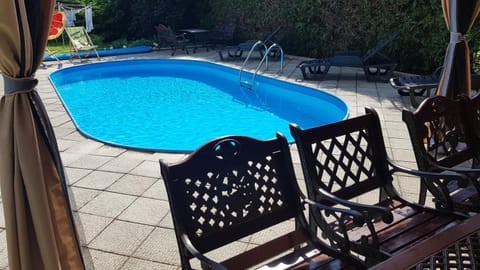 SAULES SVECIU NAMAI Bed and Breakfast in Palanga