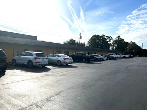 Driftwood Inn - Lake City Motel in Lake City