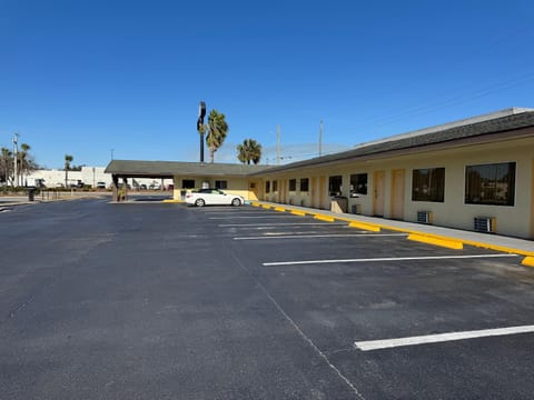 Driftwood Inn - Lake City Motel in Lake City