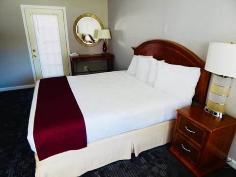 Inn on The Hill Hotel in Queensbury