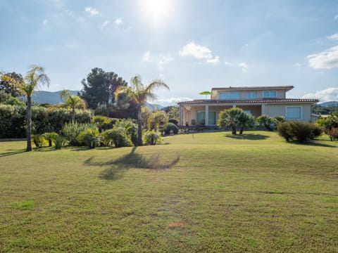 B&B Le Bouganville Bed and Breakfast in Sardinia