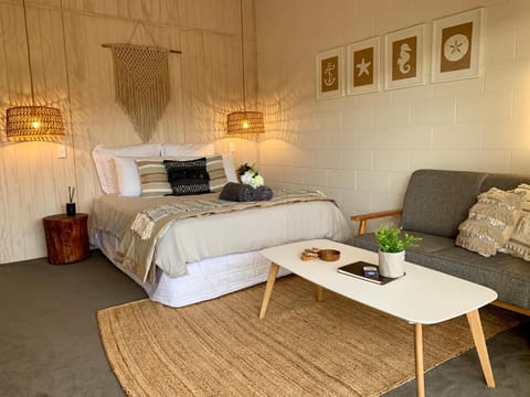 Living room, Bedroom