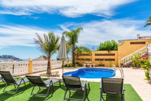 Day, Natural landscape, View (from property/room), Pool view, Sea view, Swimming pool, sunbed
