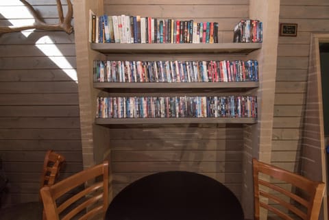 Lobby or reception, Decorative detail, Evening entertainment, Entertainment