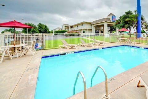 On site, Pool view, Swimming pool