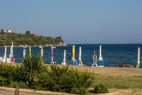 Stylish beach house by the sea House in Halkidiki