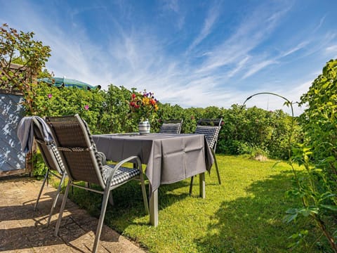 Dining area, Garden view