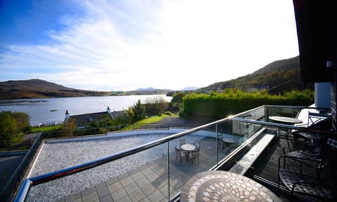 Patio, Natural landscape, Balcony/Terrace, Lake view, Mountain view