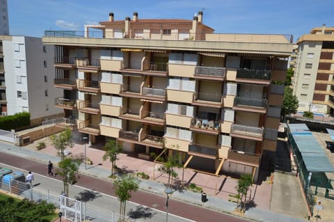Property building, Street view, Location