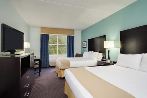 Holiday Inn Express & Suites Plant City by IHG Hotel in Plant City