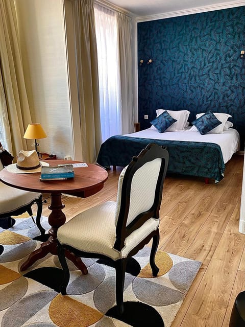 Logis Hôtel Le Plantagenêt Hotel in Centre-Val de Loire