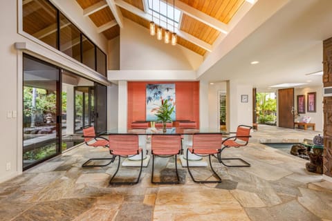 Waterfall House - Hawaii House in Honalo