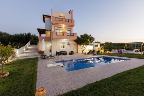 Property building, Garden, Swimming pool, Sunset, sunbed