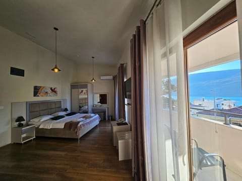 View (from property/room), Photo of the whole room